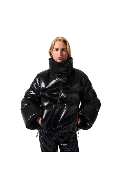 Perfect Moment Ariel Ski Bomber Women's Black Ski Jacket Women's Ski Jacket W3001051