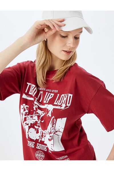 Koton Slogan bedrucktes T-Shirt mit Rundhalsausschnitt und kurzen Ärmeln