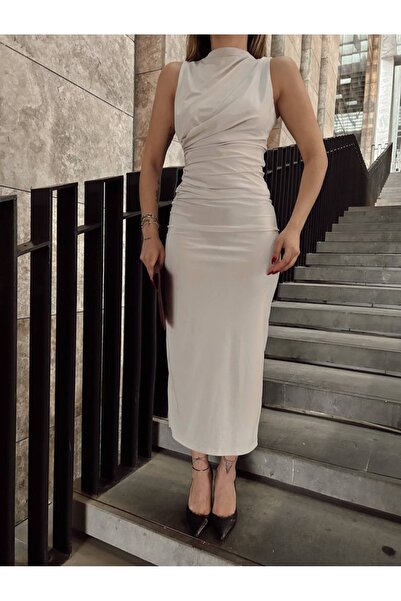 Safgiyim44 Μακρύ φόρεμα με μηδενικό μανίκι και σκίσιμο στο πίσω μέρος