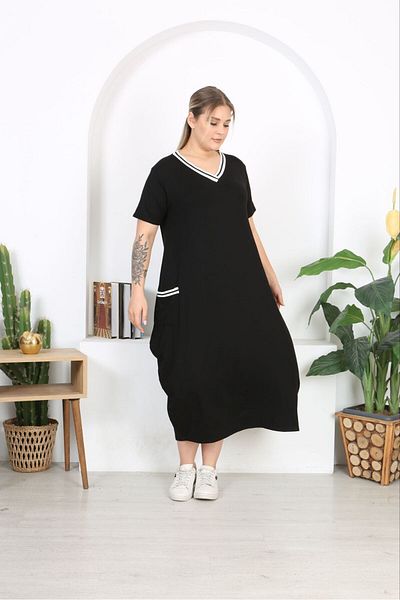 Butik Nilyam Γυναικείο φόρεμα με λαιμόκοψη σε μεγάλο μέγεθος V, λεπτομέρεια ρίγας τσέπης Viscose 24739 Μαύρο