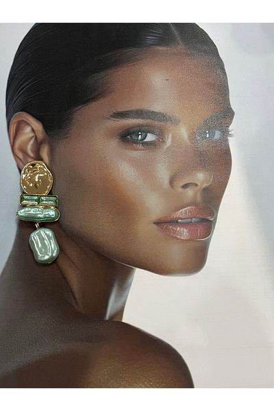 Aka Mint Pearl Dangle Earrings