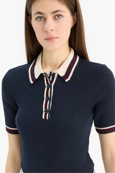 DeFacto Regular Fit Buttoned Polo Neck Short Sleeve Knitwear Sweater D4233Ax25Sp