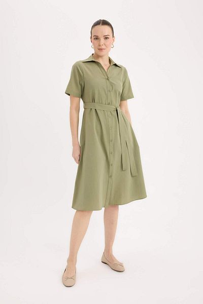 DeFacto Kurzärmliges Midikleid aus Popeline in A-Linie mit Hemdkragen E7114AX25SP