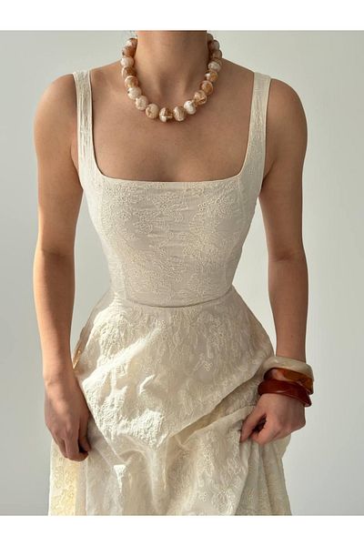 LİSAA BUTİK Rochie cu bretele groase, cu guler pătrat, cu detaliu de broderie