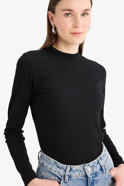 DeFacto Half Turtleneck Basic Plain Ribbed Camisole Long Sleeve T-Shirt E7671Ax25Sp