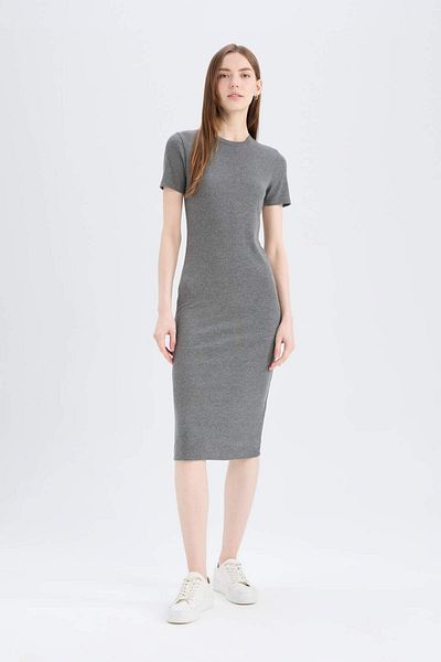 DeFacto Body Hugging Bodycon Crew Neck Basic Plain Ribbed Camisole Midi Dress E6926Ax25Sp