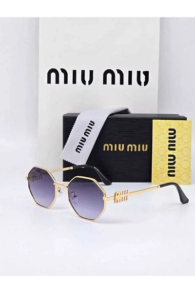 Miu Miu Mia Mia sunglasses with a luxurious and elegant design with accessories