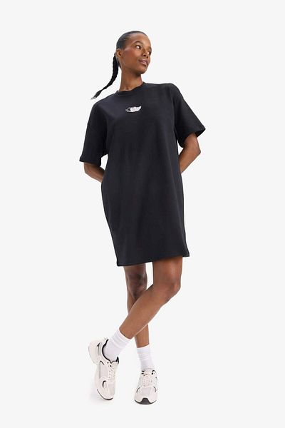DeFacto Fit Standard Fit Printed Athlete Short Sleeve Mini T-Shirt Dress E4535Ax25Sp