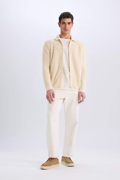 DeFacto Standard-Fit-Strickjacke mit Polokragen und Knöpfen E8397AX24CW