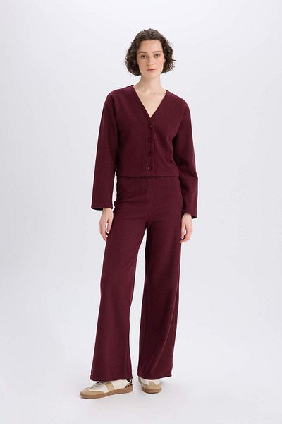 DeFacto 2er-Set Strickjacke mit V-Ausschnitt und Knöpfen, Hose mit weitem Bein und dehnbarer Taille E9859AX24WN