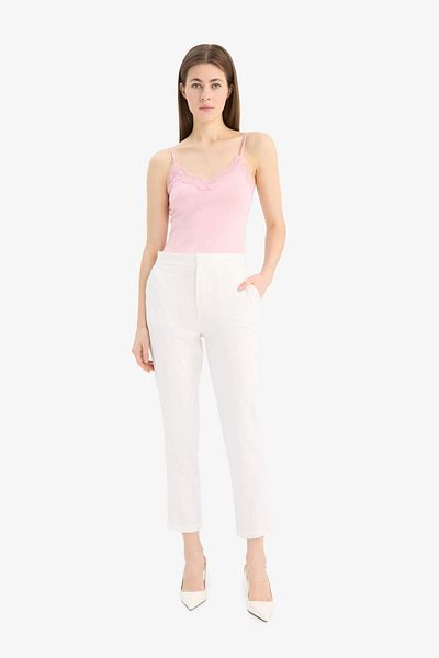 DeFacto Slim Fit Slim Fit V-Neck Δαντελένιο εσώρουχο E8483AX25SP