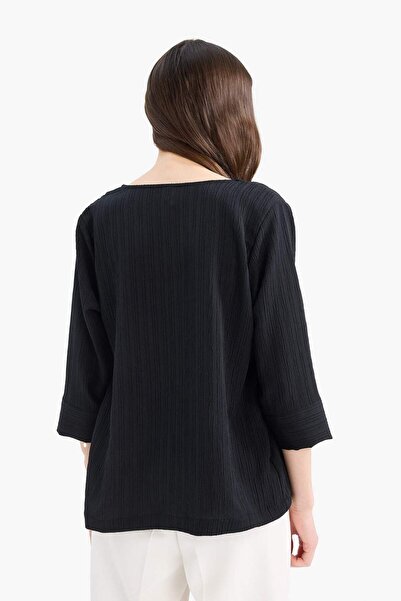 DeFacto Regular Fit Kaçık Yaka Basic Düz Yarım Kollu Bluz F1752AX25SP