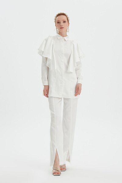 Birgül Bektaş Set de costum Maria White