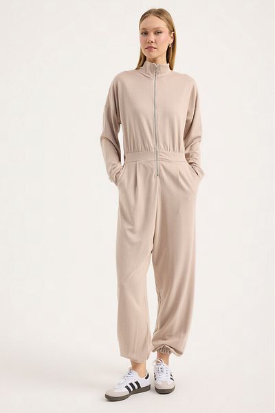 Birgül Bektaş Beige Zipper Detailed Jumpsuit