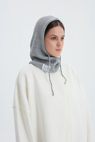 Birgül Bektaş Сіра балаклава з трикотажною в'язкою та підборіддям