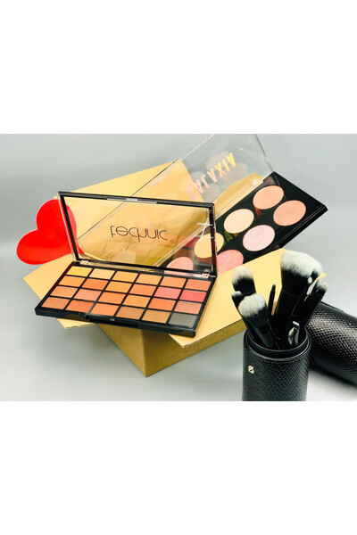 TECHNIC Το σετ Machiaj Cadou Technic Heat Is On, 4 προϊόντων