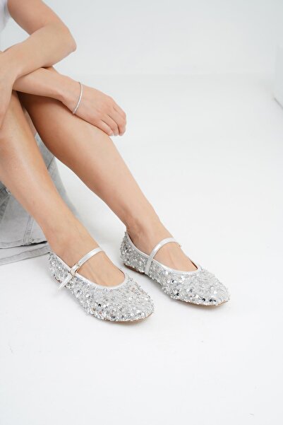 Beyond Balerini cu toc joasă cu paiete argintii pentru femei BYNDKP3208