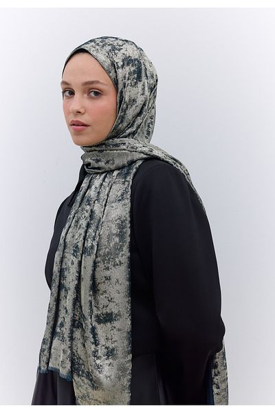 Fresh Luxury Shine Shawl Emerald