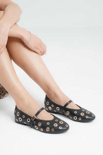 Beyond Women's Black Single Strap Troc Low Heeled Daily Ballerinas Byndkp845