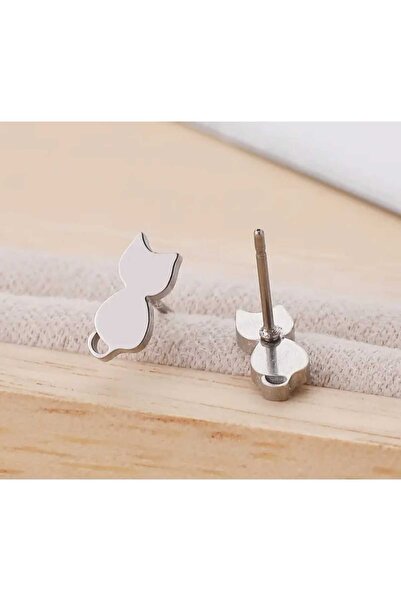 sarıyer silver Stylish Minimal Style Screw Nail Model Pet Cat Themed Steel Earrings with Cat Figure