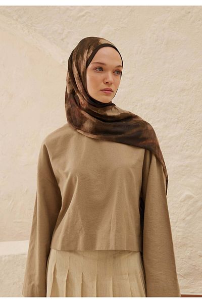 Fresh Brown Tie-Dye Patterned Shawl