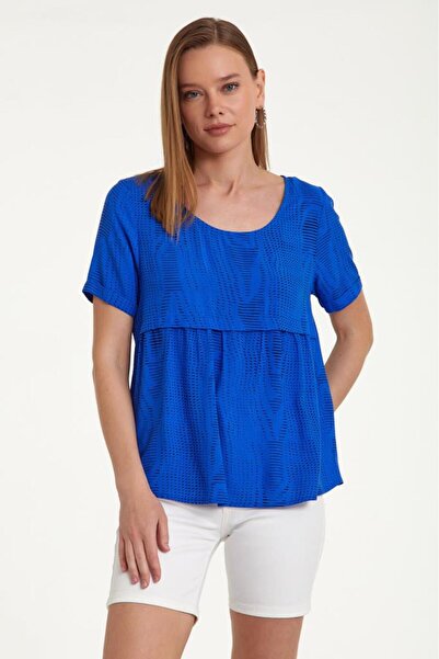 İKİLER Göğsü Robalı Kısa Kol Desenli Bluz 023-3025