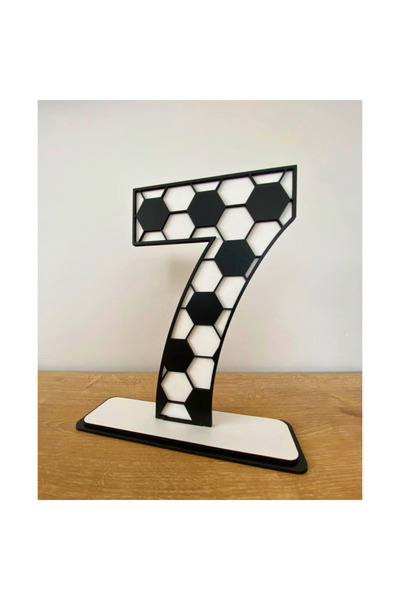 WoodenZoo ديكور طاولة عيد ميلاد عمره 7 سنوات - 2 (موضوع BJK باللونين الأسود والأبيض)