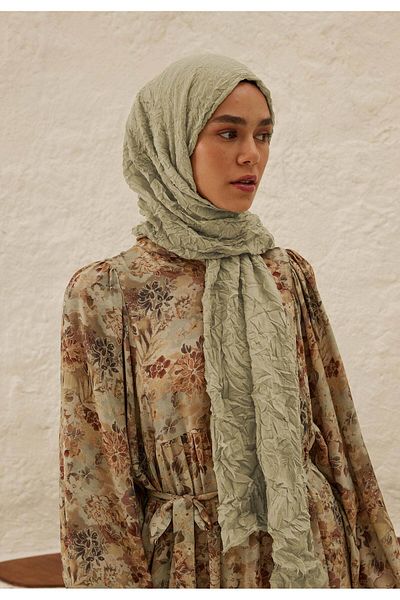 Fresh Vual Crash Sea Foam Shawl