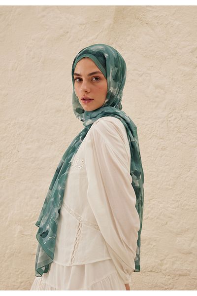 Fresh Lizzzy Patterned Ram Shawl - Ocean Model