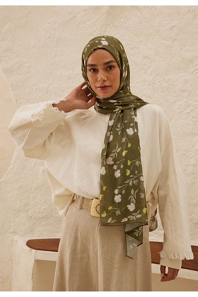 Fresh Soft Flowers Patterned Ram Shawl