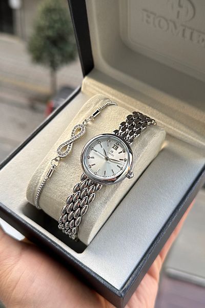 Homies Woman's Wristwatch, 2 Years Warranty, Small Case Gift Library and Bilik Gift