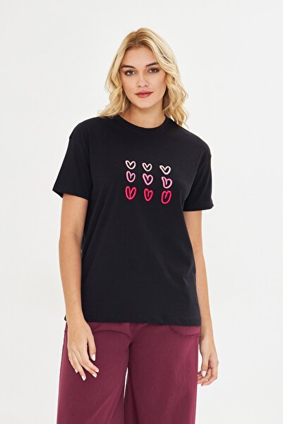 BELISTIL Tricou negru cu broderie inimă