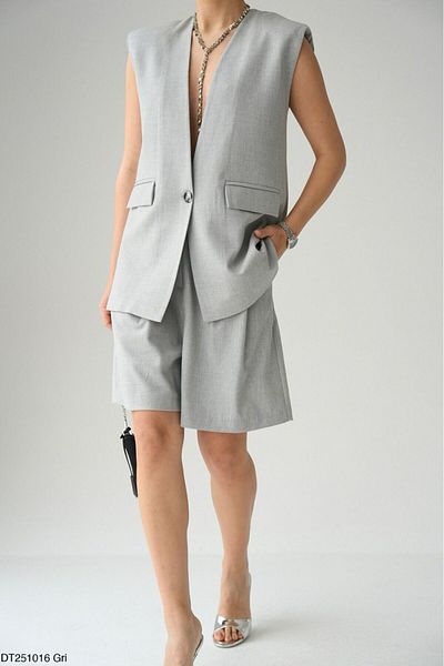 Lupies Women's Gray Oversize Vest-Shorts 2-Piece Set