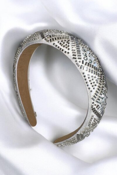 TAKIŞTIR Бяла кристална корона с детайли