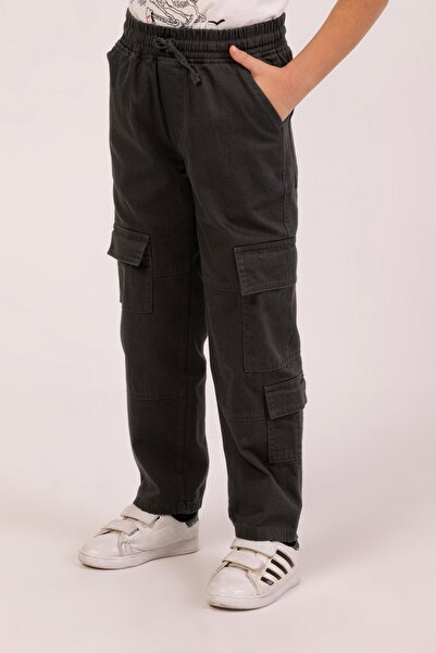 DMB BOYS & GIRLS بنطال ولادي جبردين بقصة مريحة وجيب كارجو وخصر مطاطي