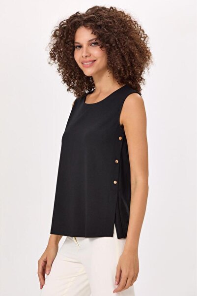 İKİLER Yuvarlak Yaka Yanı Çıtçıt Detaylı Kolsuz Bluz