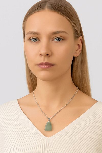 Erilsa Certified Aaa+ Aventurine Stone Necklace – Pentagonal Model, with Silver Apparatus