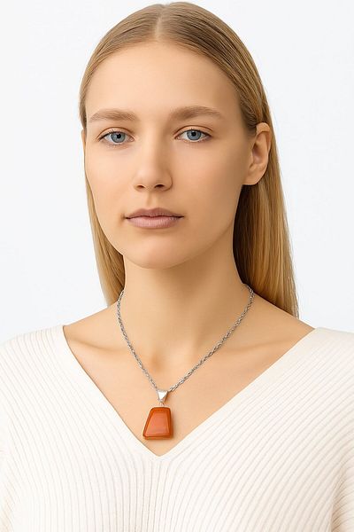 Erilsa Certified Aaa+ Red Yemeni Agate Necklace – Pentagonal Model, with Silver Apparatus