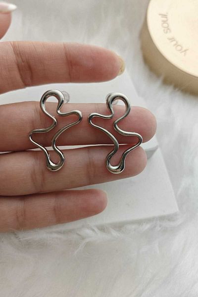 KYOLA DESİGN Asymmetrical Wavy Silver Women's Earrings