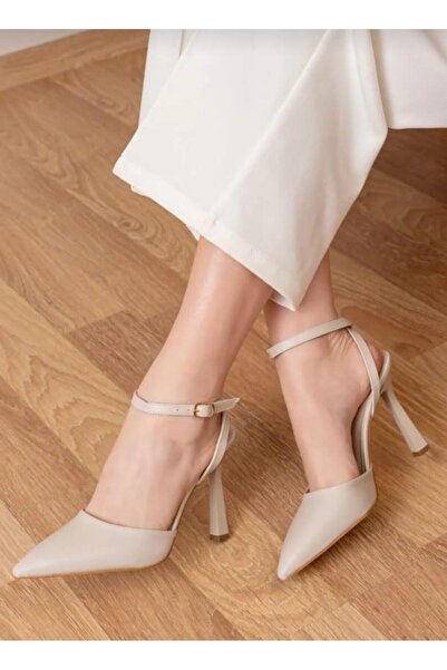 Bİ&CO Kadın Deri Arkası Babtlı Topuklu Ayakkbı