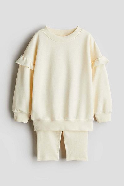 H&M 2-piece sweatshirt and shorts set
