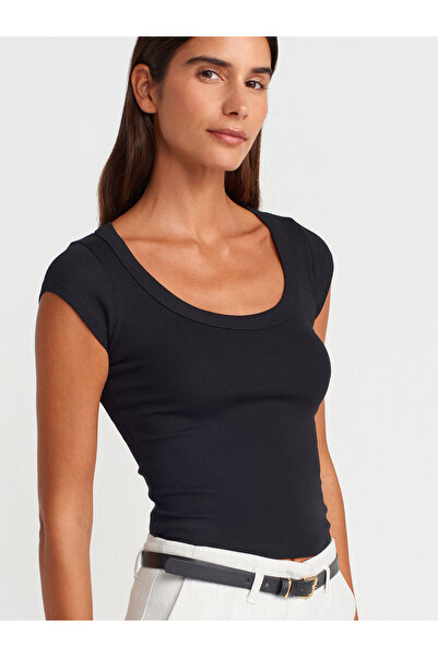 Dilvin 31808 Yuvarlak Yaka Fitilli T-shirt-Siyah