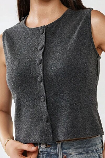 Hiccup Düğme Detaylı Bisiklet Yaka Örme Kolsuz Yelek