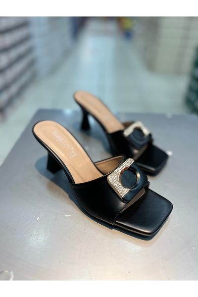 Hacıoğlu Ayakkabı Κομψές γυναικείες παντόφλες με λεπτό τακούνι Serrace