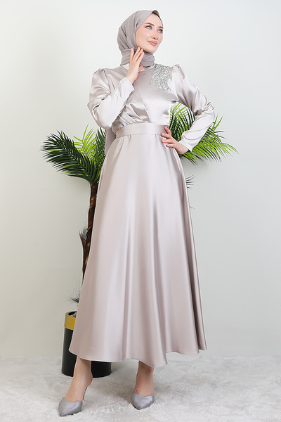 Giza Giyim Σατέν βραδινό φόρεμα με πέτρες στον ώμο