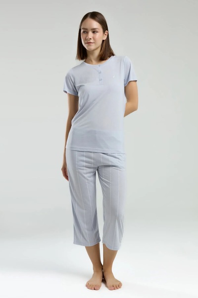 Pierre Cardin PİERRE CARDİN YUMUŞAK DOKULU KADIN KISA KOLLU KAPRİ PİJAMA TAKIM