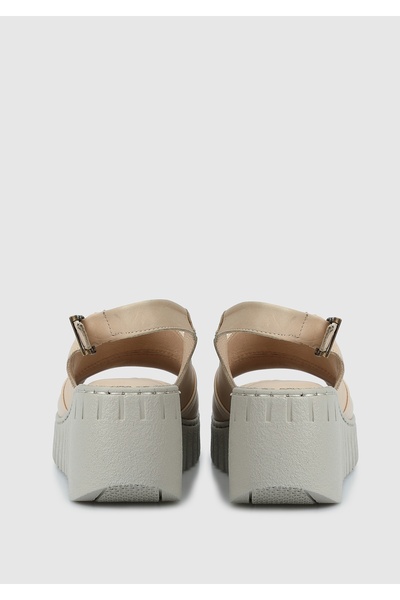 Eclipse Бежеві шкіряні жіночі сандалі