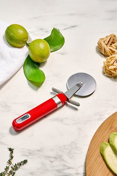 Karaca Mastermaid Pizza Slicer Red