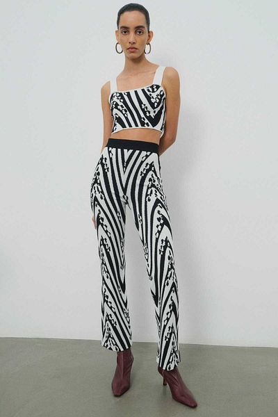 Mısırlı Pantaloni de damă cu model alb-negru