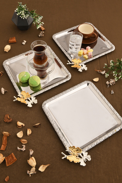 AKSESUAR EVRENİ Maren Paslanmaz Kare Desenli Kelebek Detaylı Sunum Tepsisi Gü...